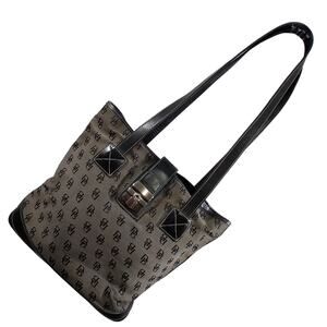 DOONEY & BOURKE! BLACK GENUINE LEATHER W/GRAY MONOGRAM BODY PURSE, HANDBAG, BAG!